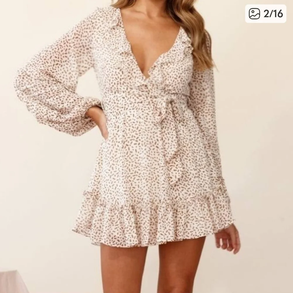 NWT Selfie Leslie Marcheline Brown And Cream Sprinkle Mini Dress Size Medium - Picture 14 of 14